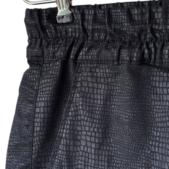 Bevy FLOG Shely Black Snake Print Pant Women's 27 Pull On Elastic Slim Comfort - Picture 11 of 16